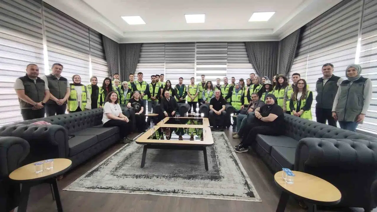 Geleceğin orman mühendisleri Çanakkale ormanlarında tecrübe kazandı