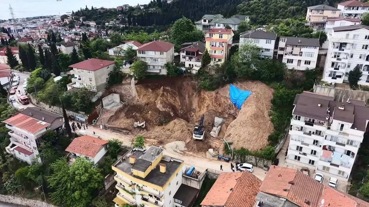 İzmit’te temel kazısı kabusu: 56 kişi evsiz kaldı, mahalleli belediyeye isyan etti