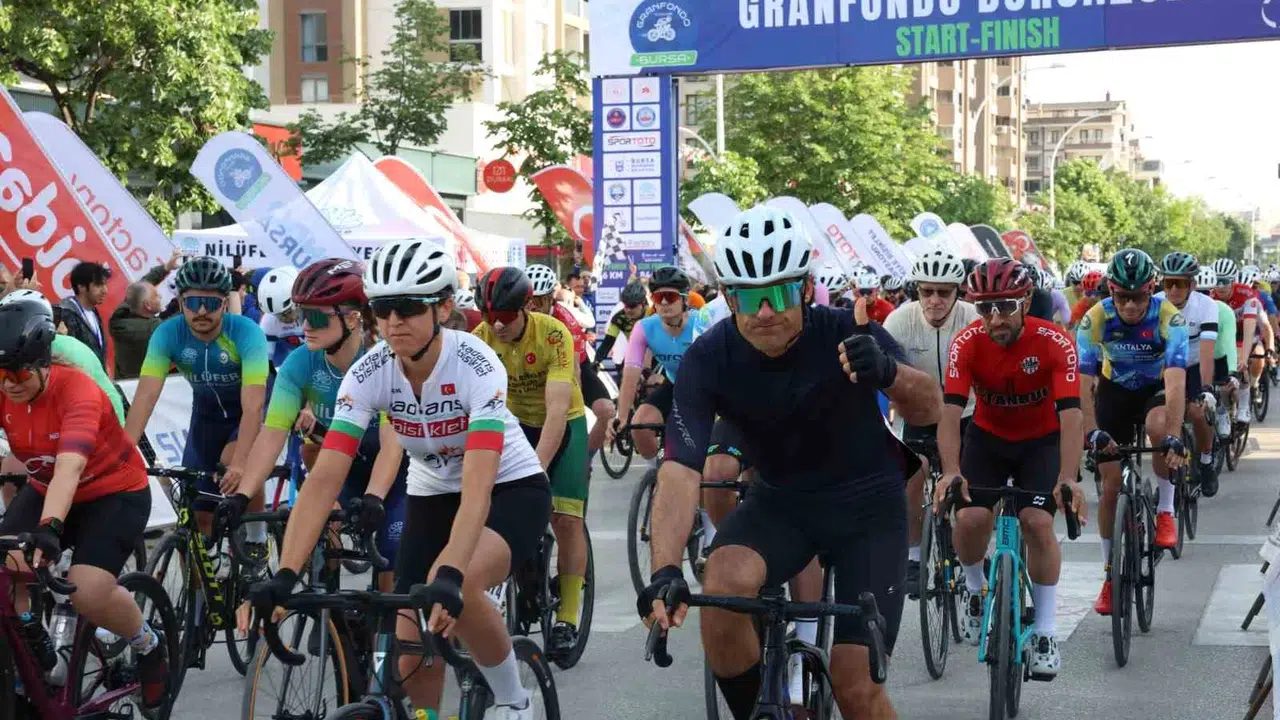 Bursa’da iki teker üzerinde anlamlı çağrı: Parkurlar kadın sporcularla güçlendi