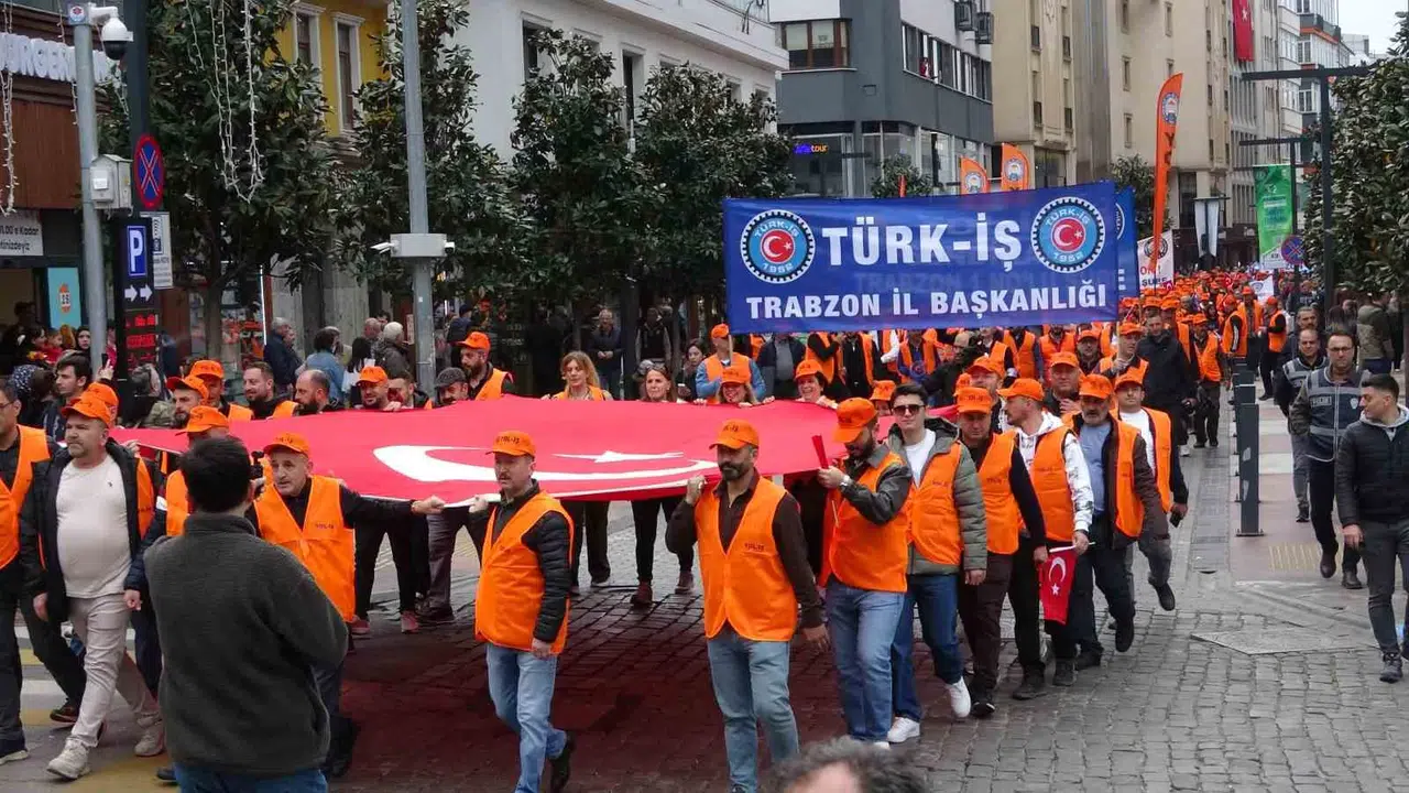 Trabzon’da 1 Mayıs mesajı net: Emeğin gücüyle insanca yaşam mücadelesi
