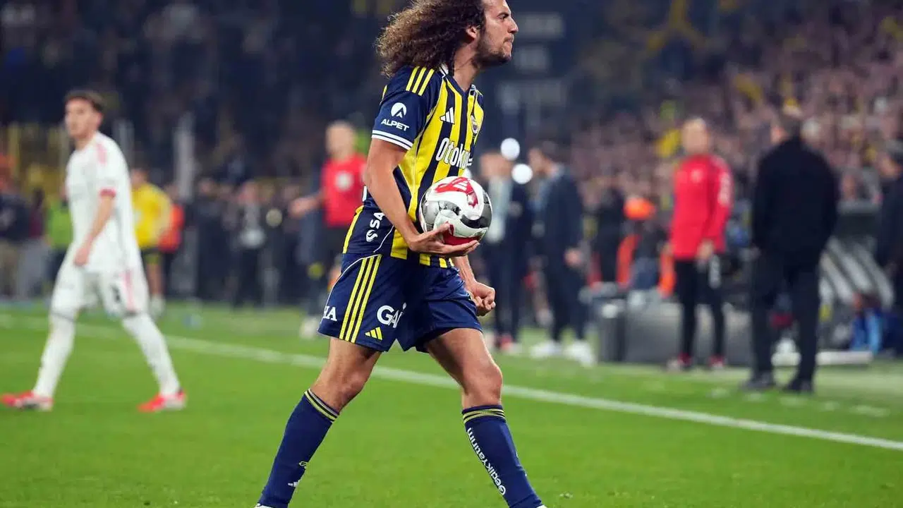 Fenerbahçe'de Guendouzi'den duygusal veda ve yeni sezon yemini: Hikayemiz yarım kalmadı