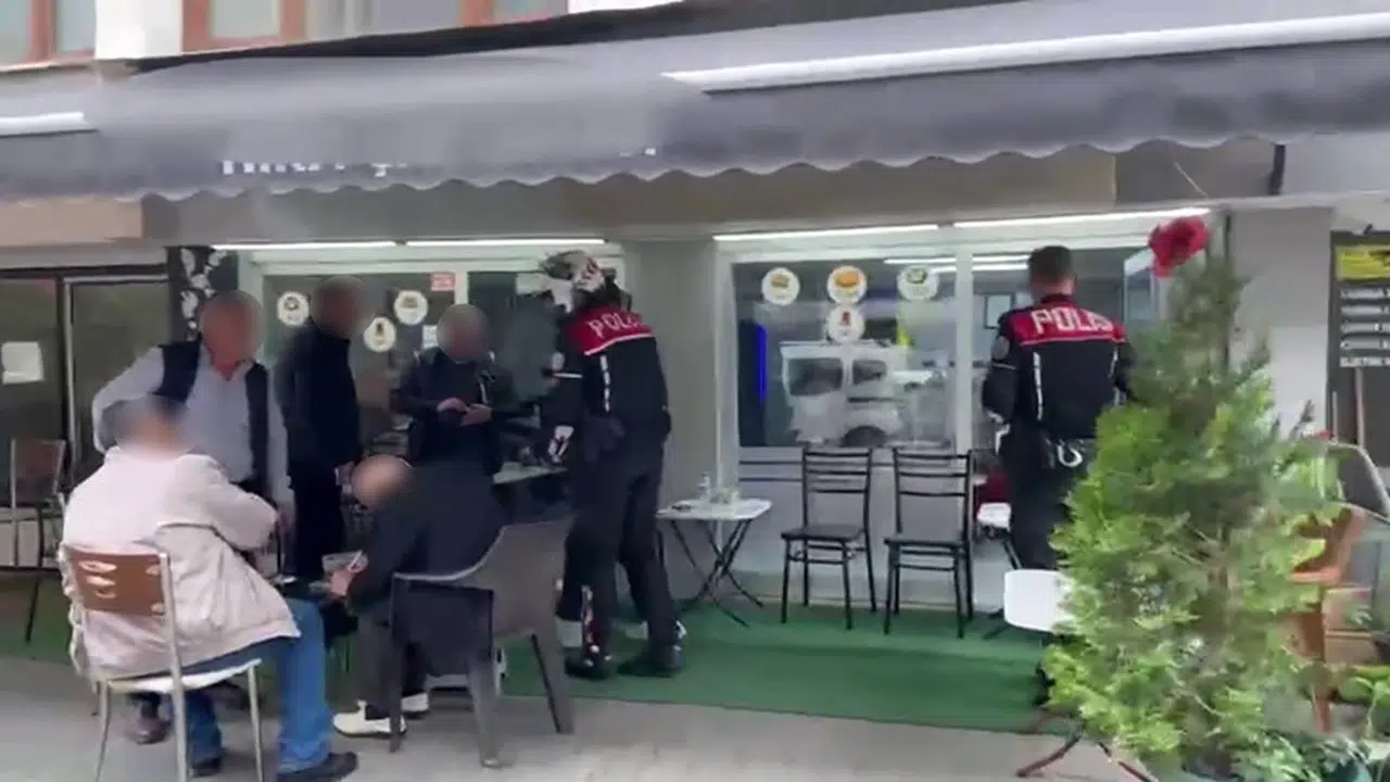 Çay ocağı maskesiyle fuhuş ağı kurdular: 4 kişi cezaevine gönderildi