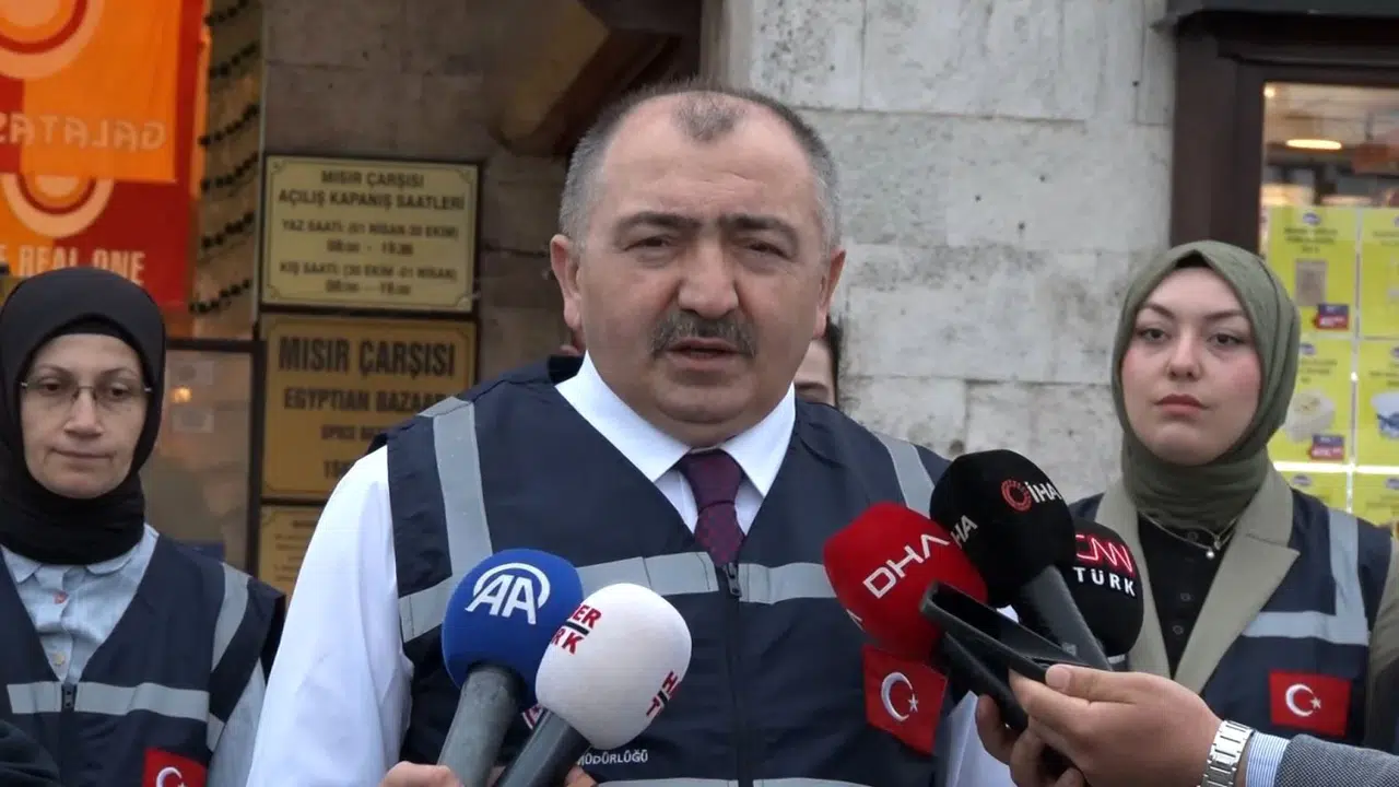 Bayram alışverişinde fahiş fiyat tuzağına geçit yok: Mısır Çarşısı’nda sıkı denetim