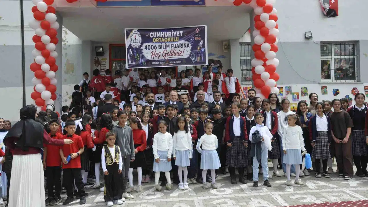 Muş’ta minik mucitlerin günü: Bilim ve sanat aynı çatı altında buluştu