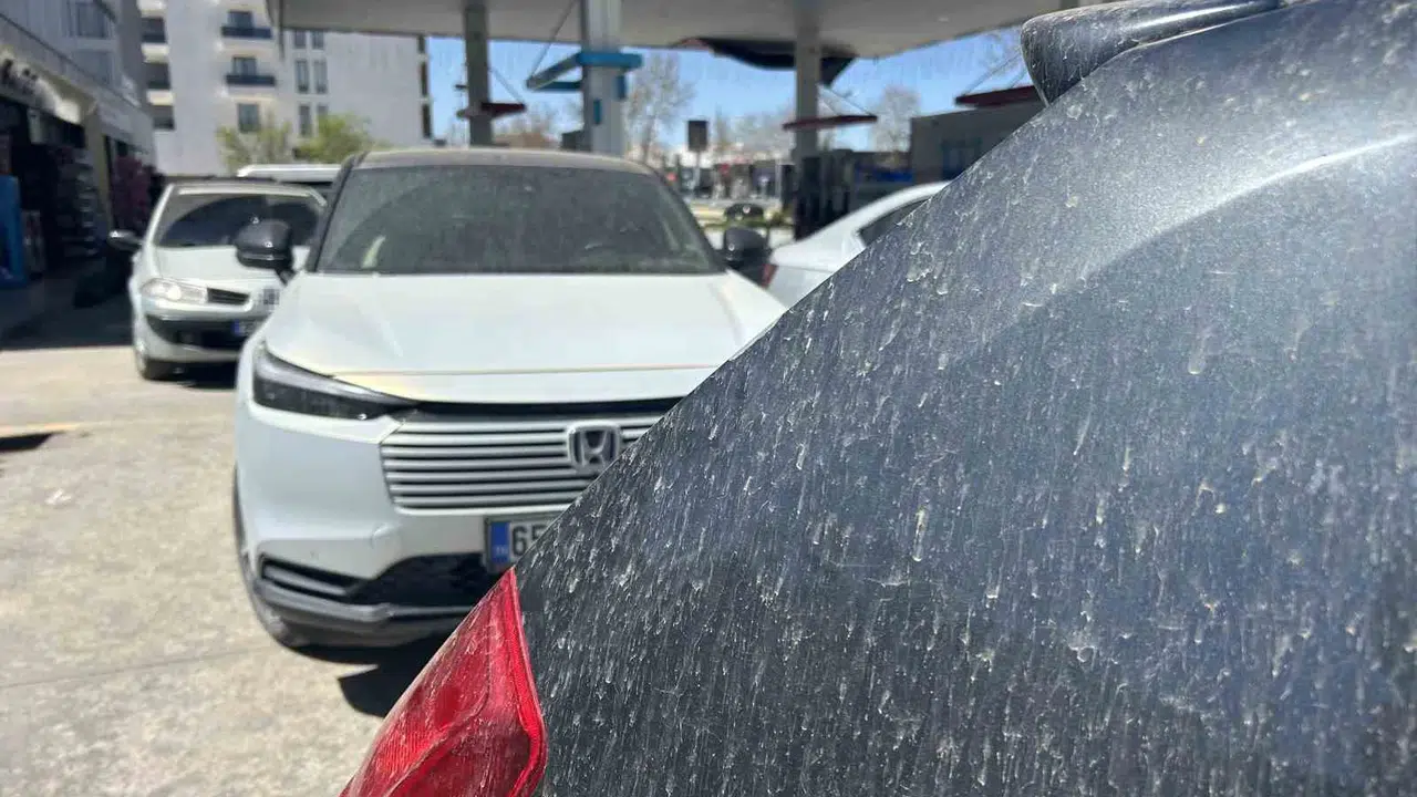 Van’da sabah sürprizi: Araç sahipleri soluğu yıkamacılarda aldı