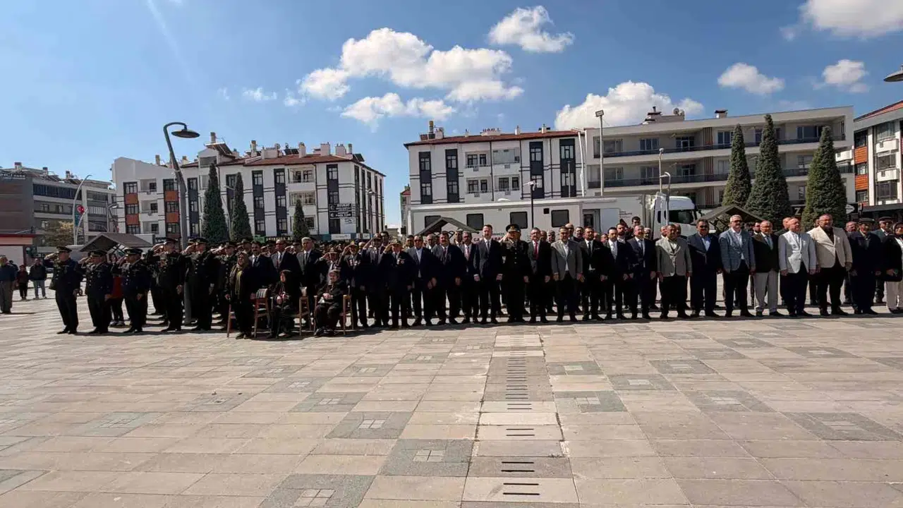 Konya’da 19 Mayıs ruhu: Gençler bayramı meydanlarda doyasıya kutladı