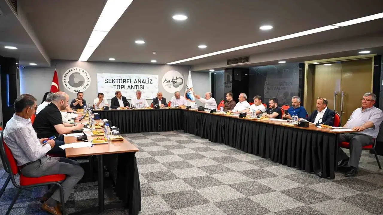Kurban pazarlarında  paket et  uyarısı: Dini hassasiyetler ticarete kurban edilmemeli