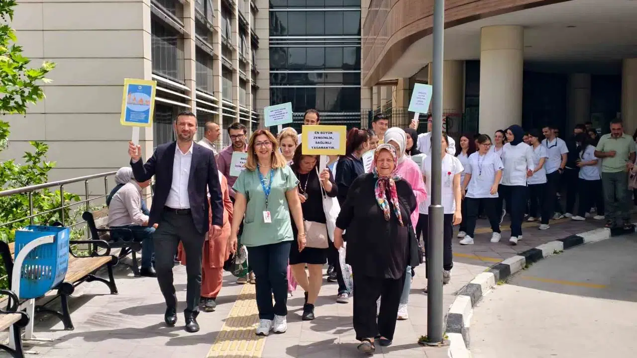 Manisa’da sağlık için seferberlik: Hareketsizliğe karşı yürüyüş başlattılar