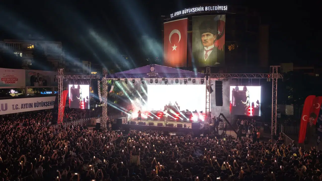 Aydın’da 19 Mayıs rüzgarı: 40 bin kişi Motive ile coştu