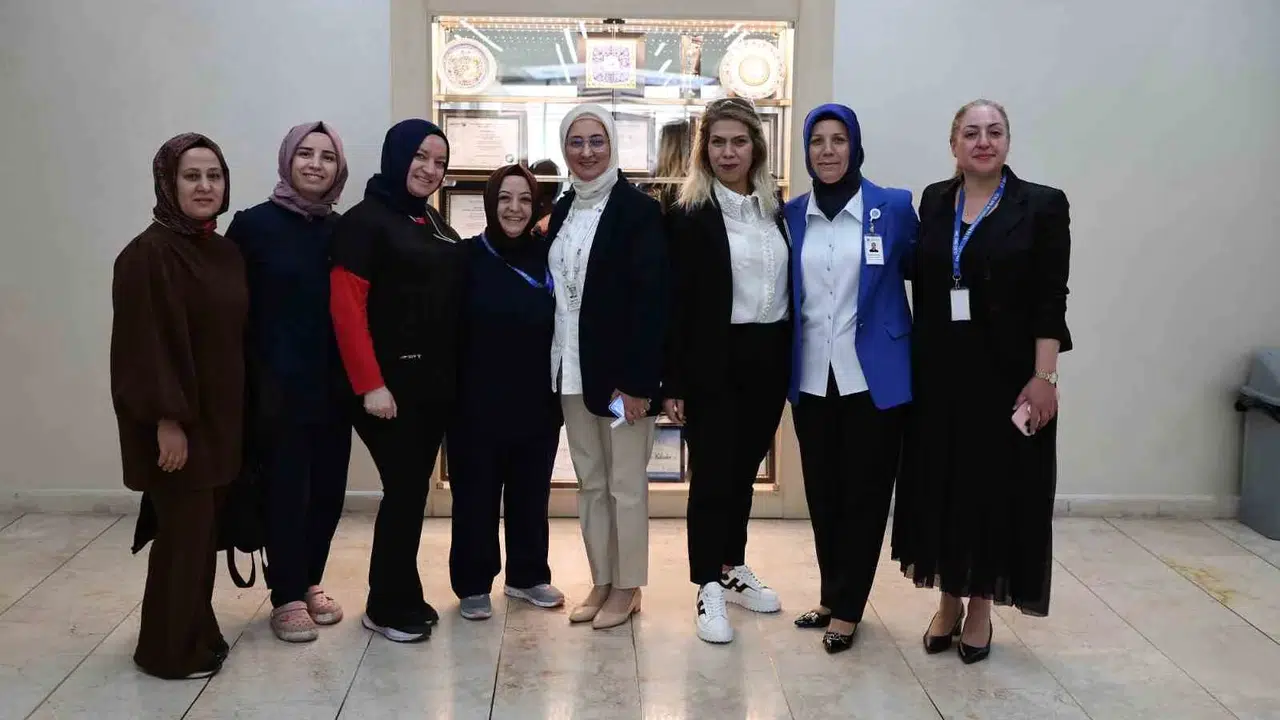 ERÜ’de hemşireler günü: Hem mesleki gurur hem de vefa dolu anma