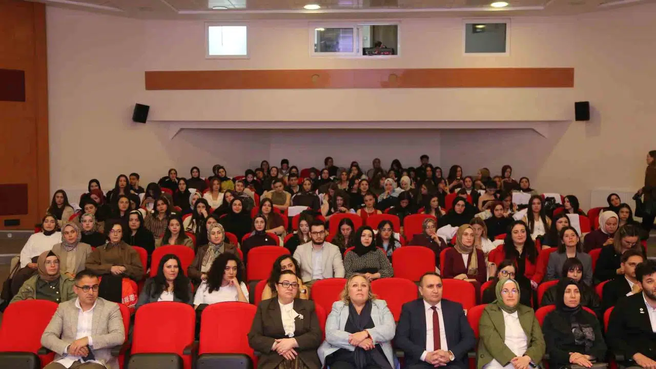Geleceğin beslenme uzmanları Kastamonu’da yemin etti: Sağlık ordusuna yeni neferler katıldı