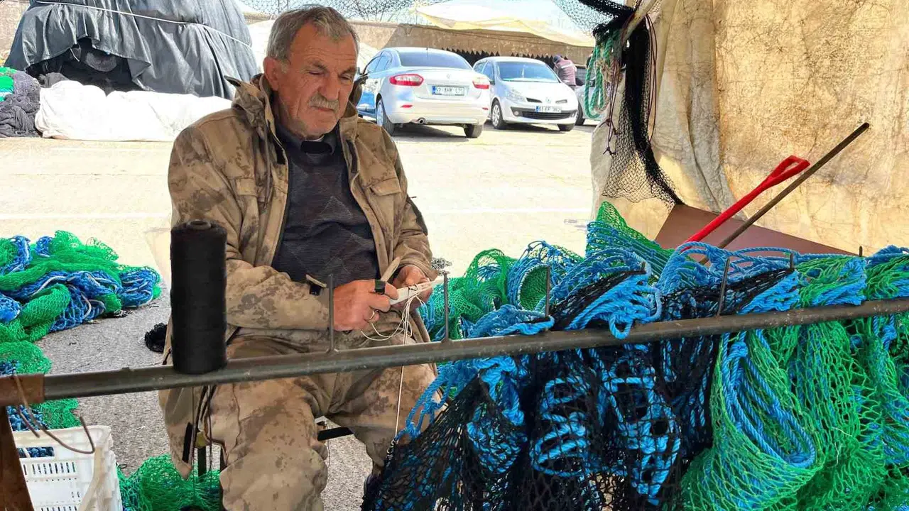 Deniz onun için sadece bir geçim kaynağı değil, yarım asrı aşan bir tutkunun adı: 73 yaşındaki Murat Şener, Fatsa kıyılarında emeğiyle destan yazıyor