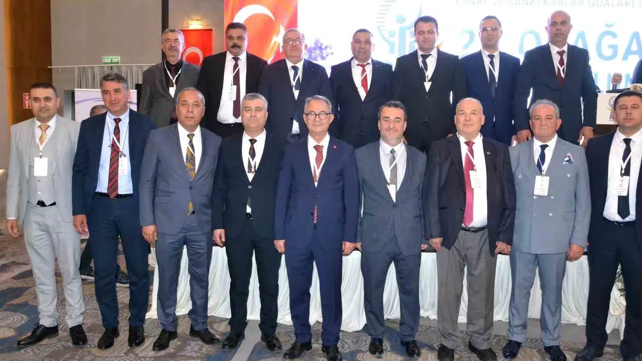 Manisa esnafının 36 yıllık tercihi değişmedi: Hasan Geriter yeniden başkan