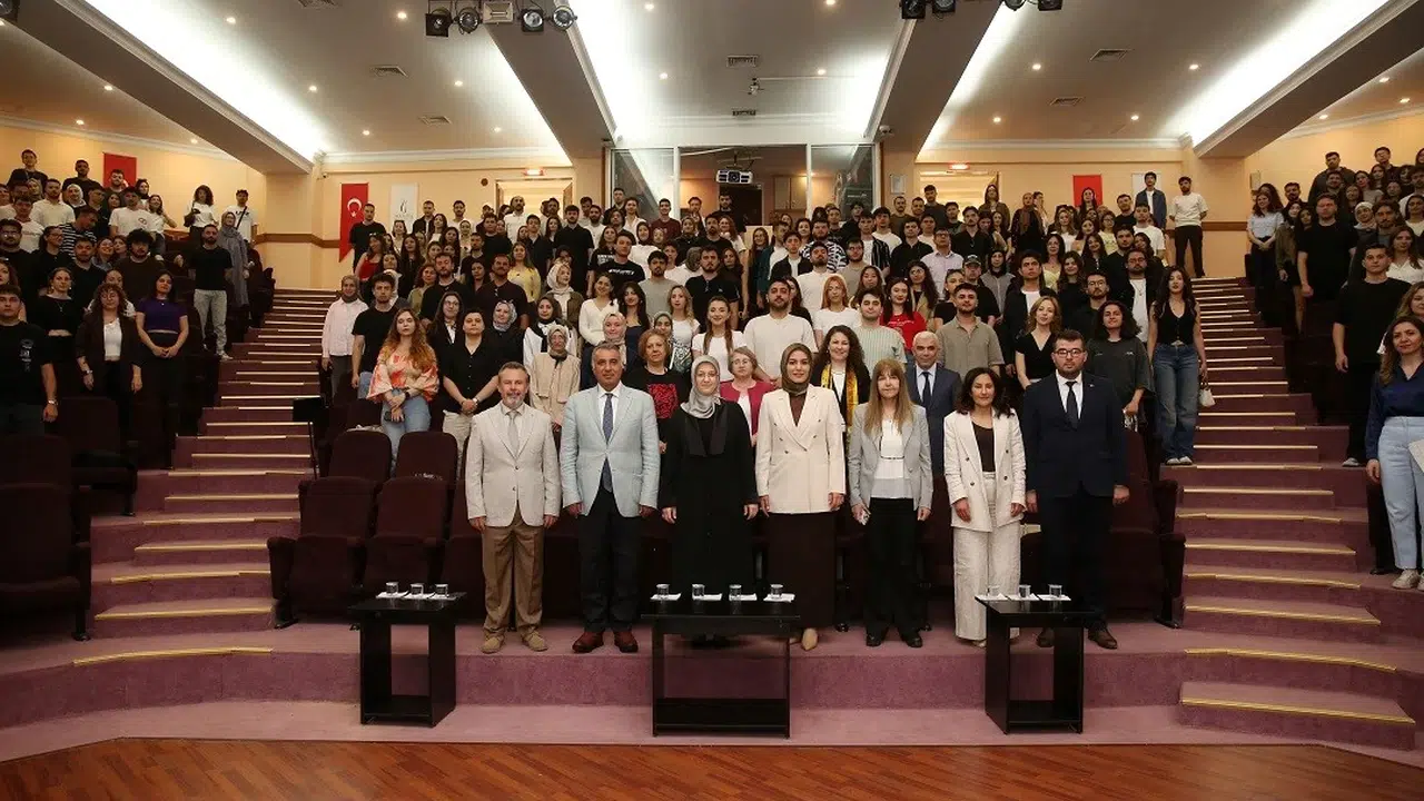 Gençler iş dünyasına MCBÜ ile adım atıyor: GÜÇ projesinde final heyecanı