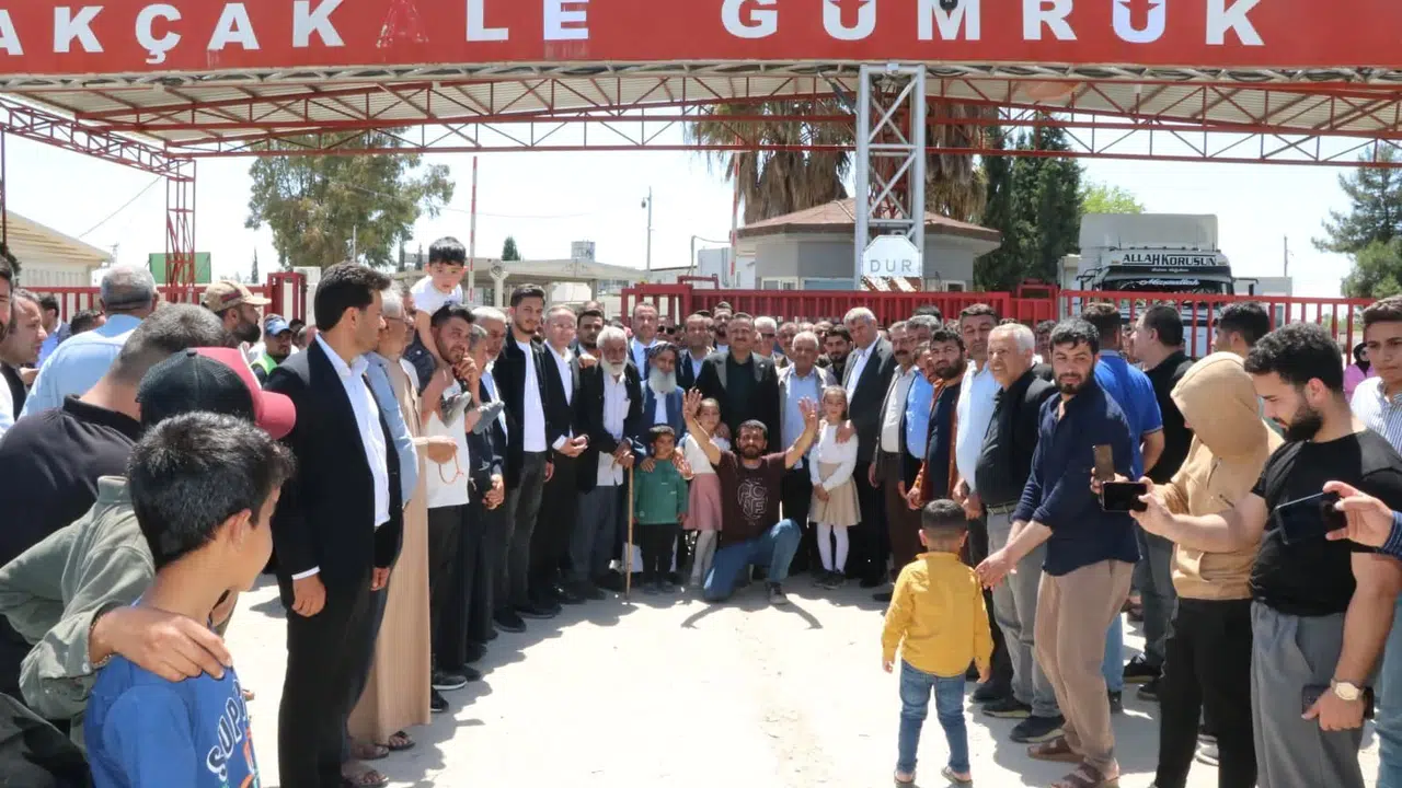 Akçakale’de beklenen gün geldi: Sınır kapısı 12 yıl sonra sivillere kapılarını açıyor