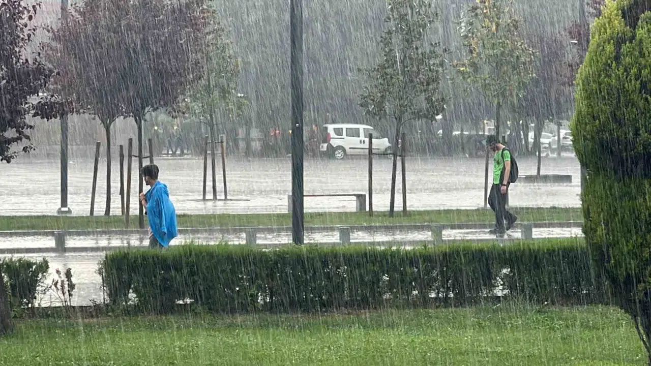 Baharın ortasında kış geri dönüyor: Batı Karadeniz için kritik saatler belli oldu