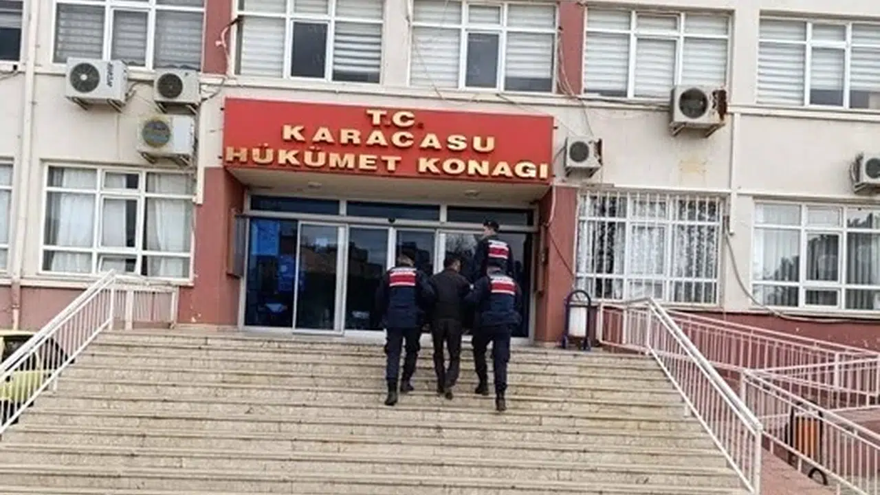 Karacasu’da cephanelik gibi ev: Jandarmadan şafak operasyonu