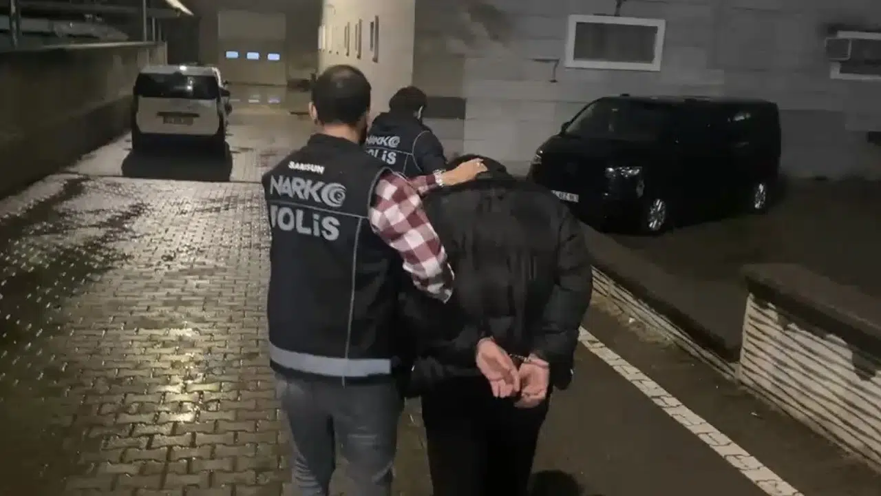 Samsun'da nefes kesen operasyon: Yıllardır aranan iki azılı suçlu kıskıvrak yakalandı