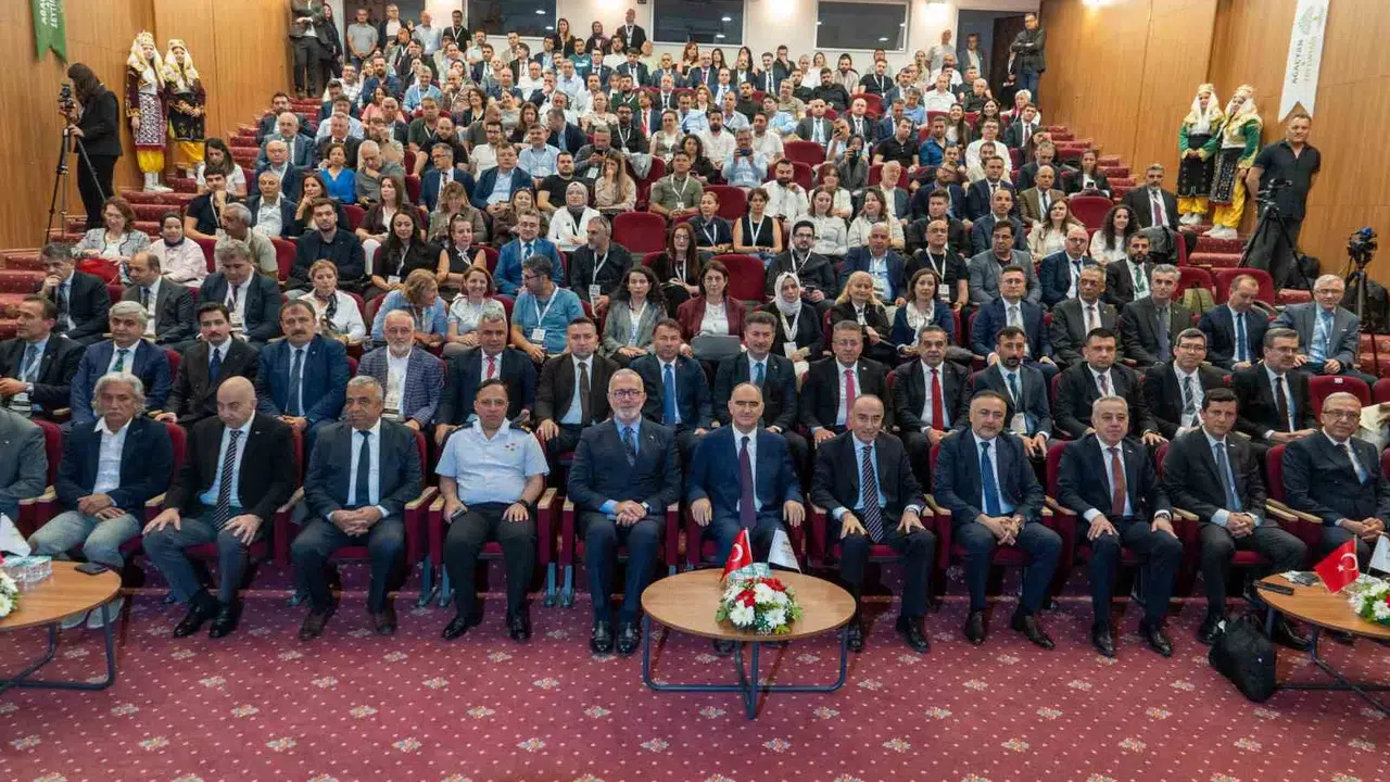 Zeytinyağında ihracat krizi masada: Pazarı kaybetmenin maliyeti, korumanın maliyetinden daha ağır