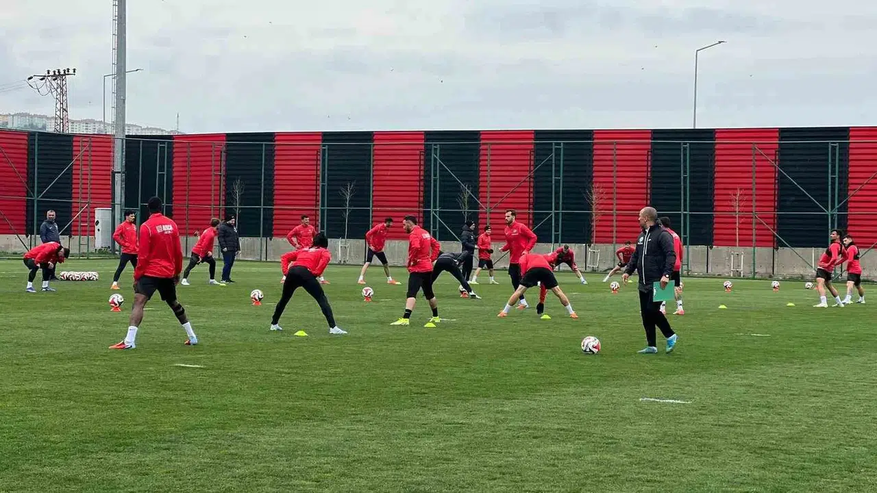 Çorum FK'da nefesler tutuldu: Erzurumspor sınavı için geri sayım başladı
