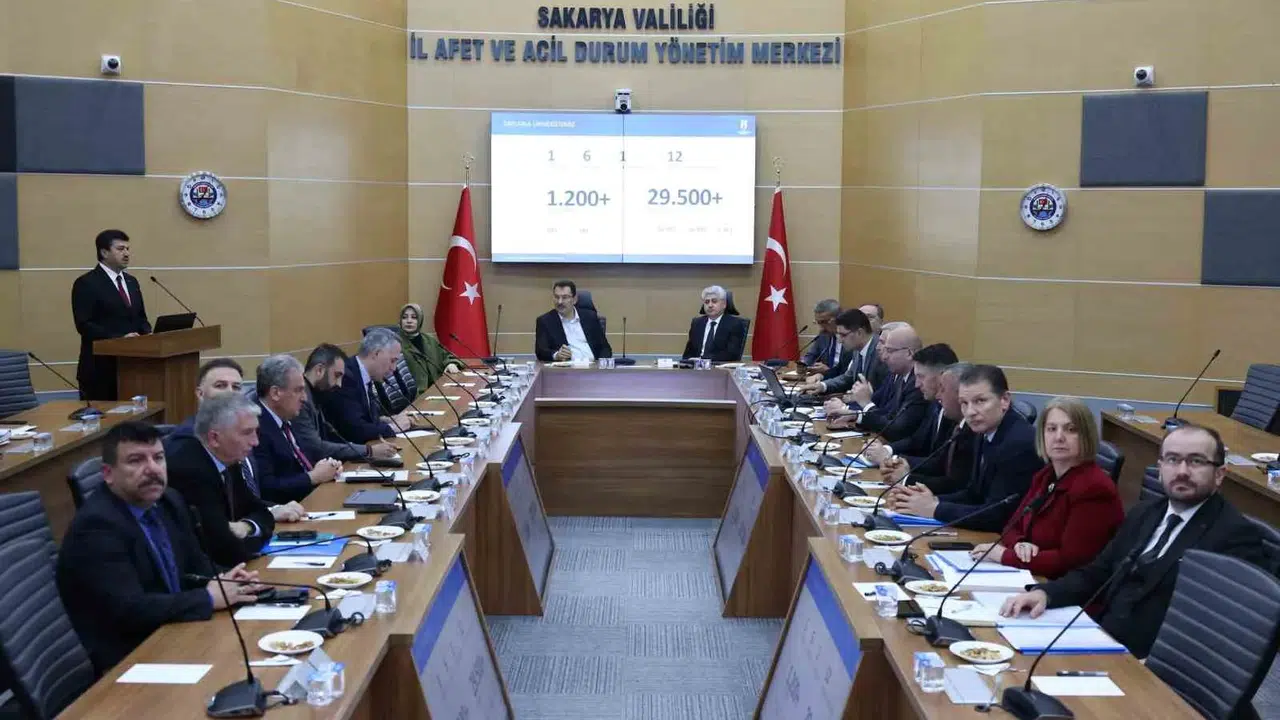 Sakarya’da dev yatırım: 400 dönümlük dev kampüs için imzalar atıldı