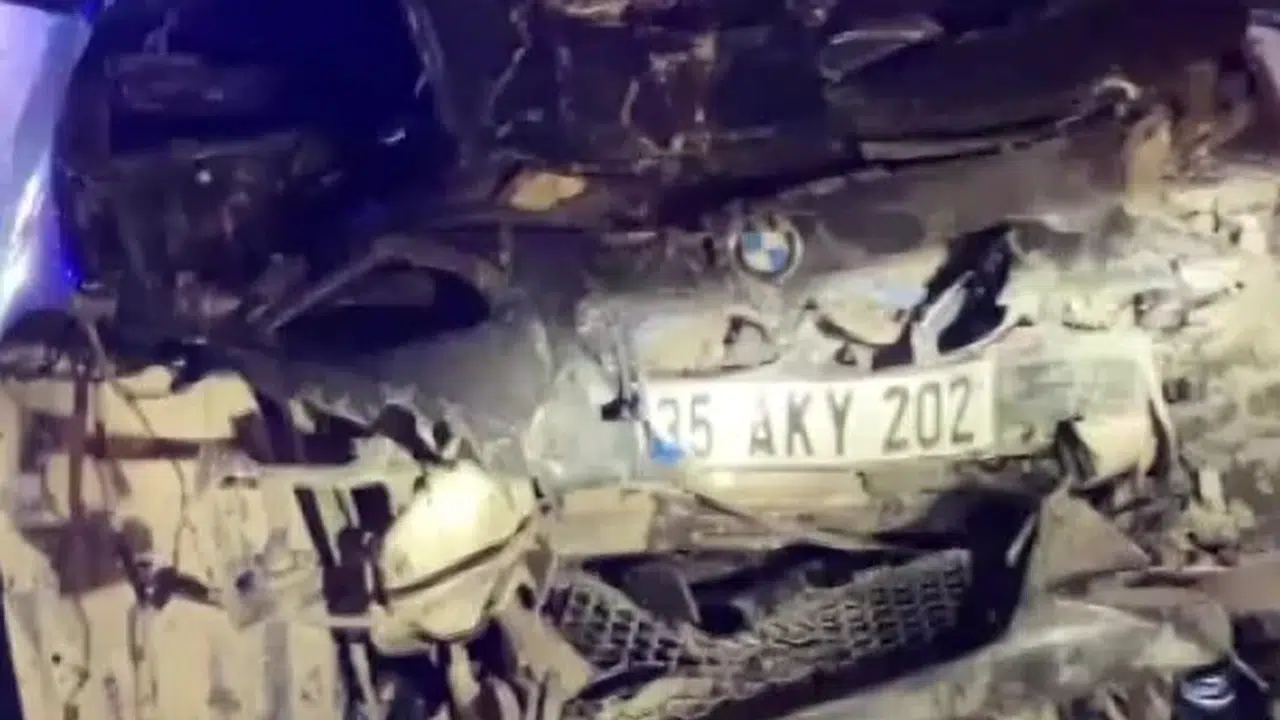 Kocaeli’de D-100 karayolu savaş alanına döndü: Zincirleme kazada 3 kişi hastanelik oldu