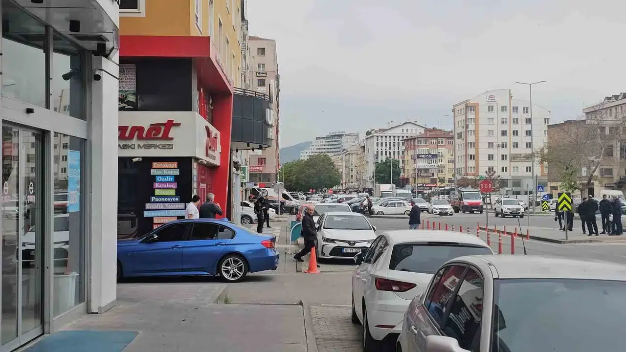 Malatya sallandı, Kayseri panik yaşadı: Sarsıntı yüksek katlarda hissedildi
