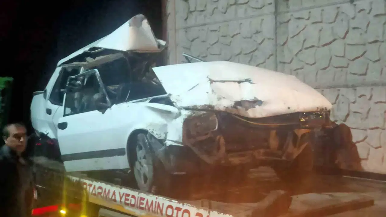 Ölümle burun buruna geldiler: 50 metrelik uçurumdan atlayarak hayata tutundular