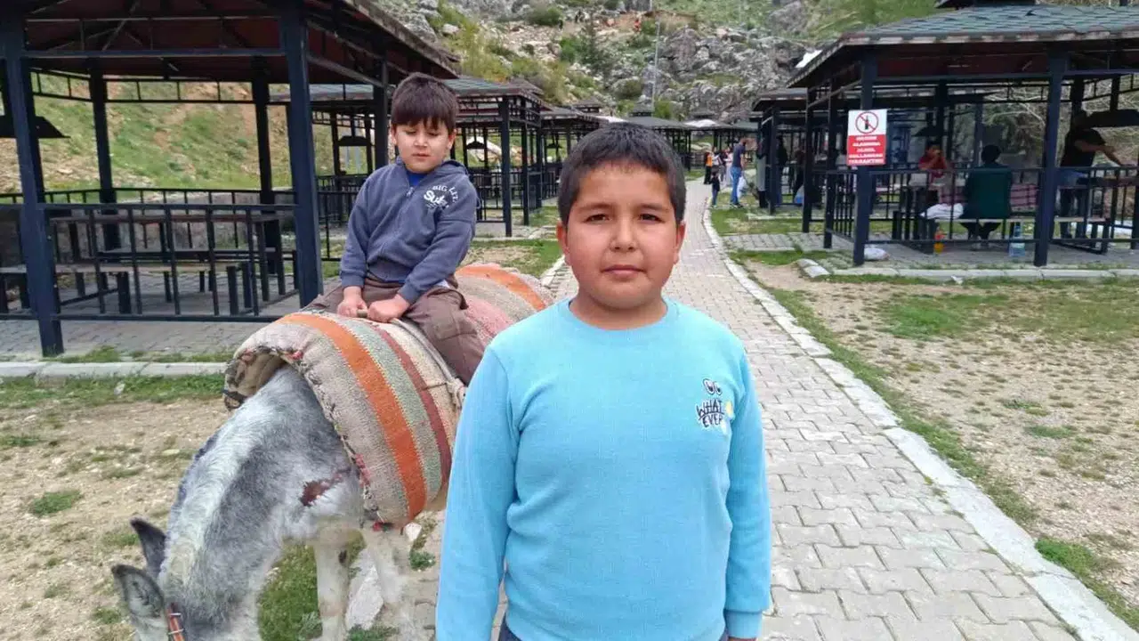 Küçük Taner’in büyük girişimi: Homurlu Şelalesi’nde nostaljik turlar başladı