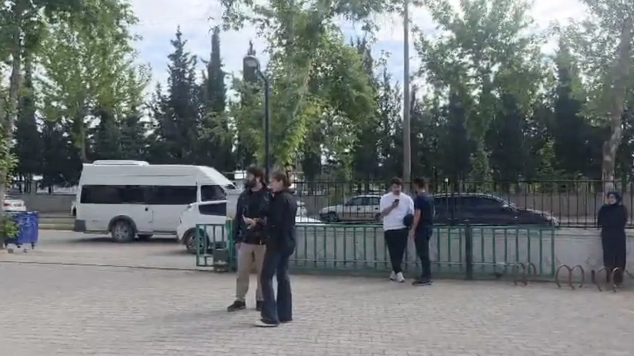 Malatya sallandı, çevre iller ayağa kalktı: 5.6 büyüklüğündeki deprem paniğe neden oldu
