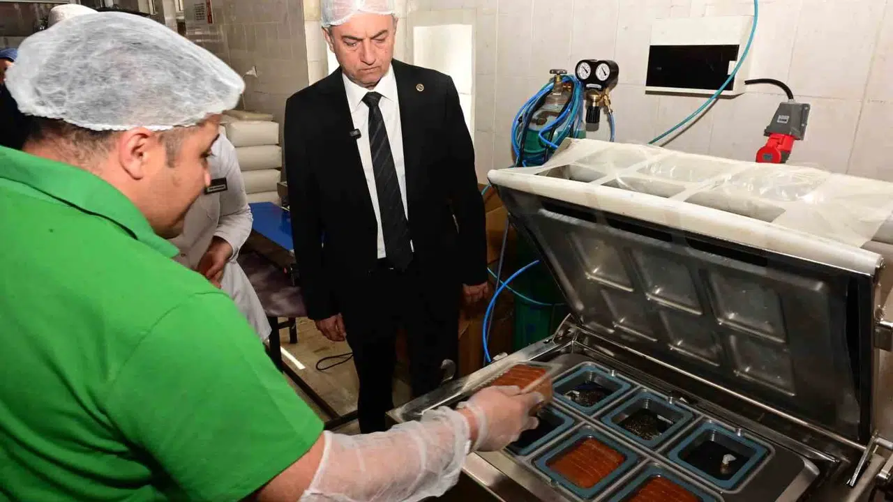 Kepez'de ekmekte teknoloji devrimi: Raf ömrünü 4 aya çıkaran yatırım
