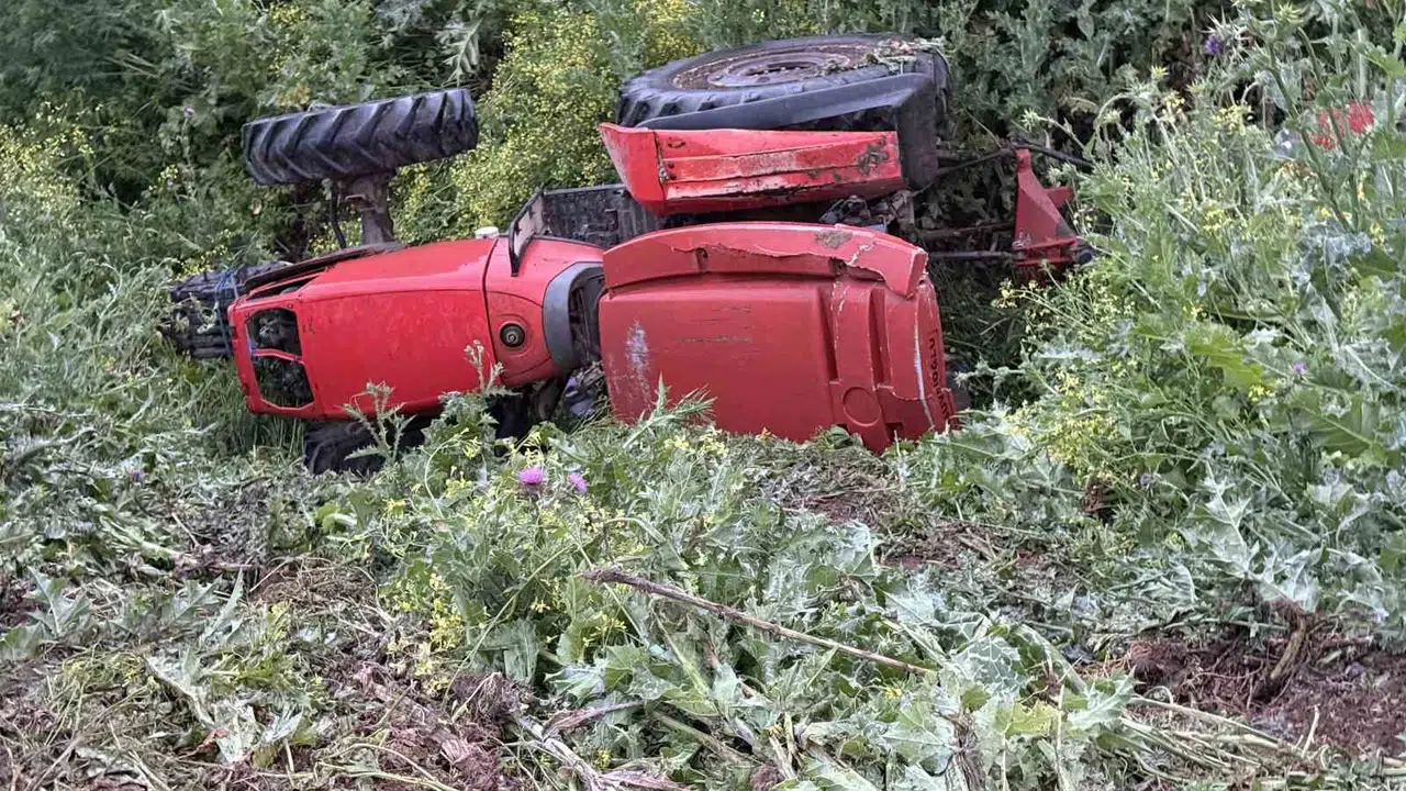 Bursa’da traktör dehşeti: Direksiyon hakimiyetini kaybetti, şarampole uçtu