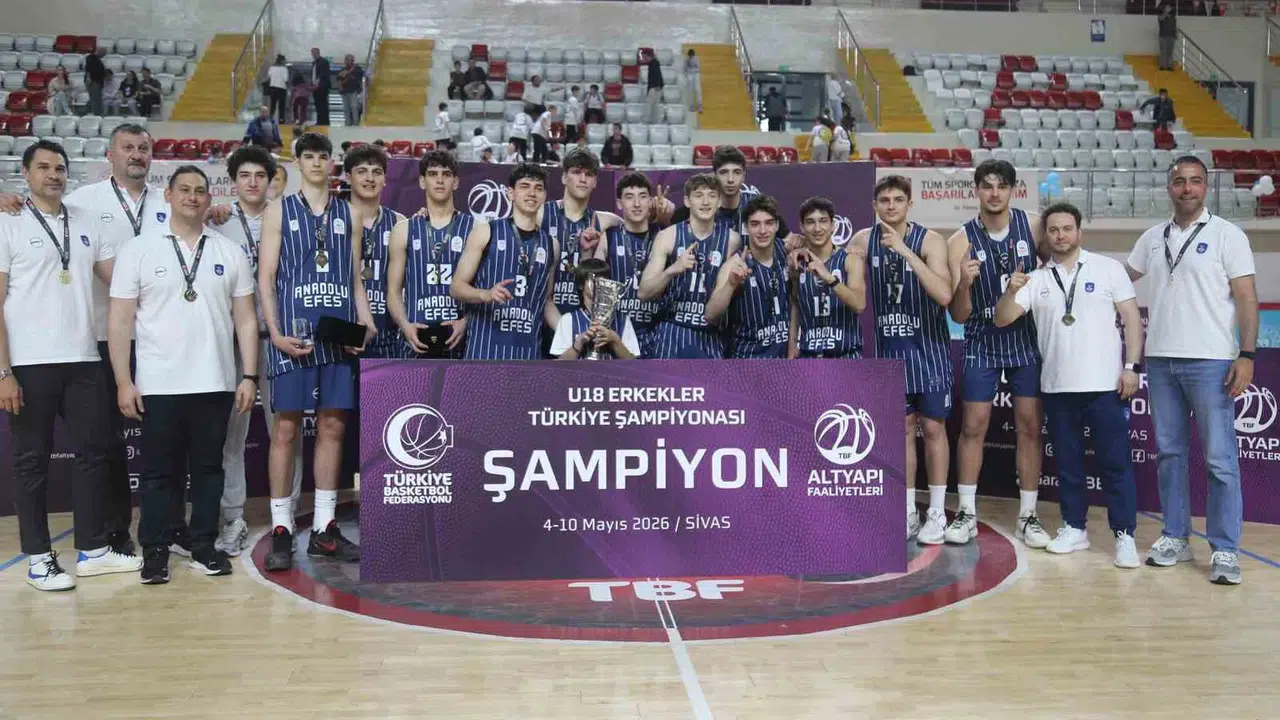Genç devlerin Sivas çıkarması: Anadolu Efes parkeden zaferle ayrıldı