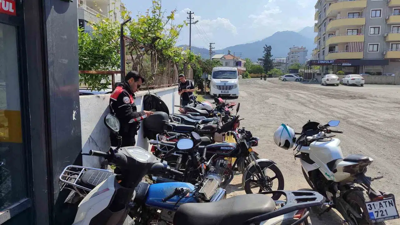 Hatay’da motosiklet piyasasına sıkı takip: Ruhsatsız çalışanlara geçit yok