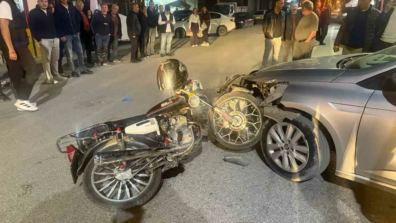 Emirdağ’da dehşet anları kamerada: Dönüş yapan otomobil motosikletliyi böyle biçti