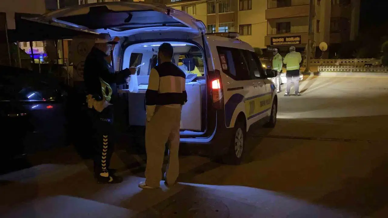 Bolu’da gece yarısı trafik operasyonu: Alkollü sürücüye 353 bin liralık ağır fatura