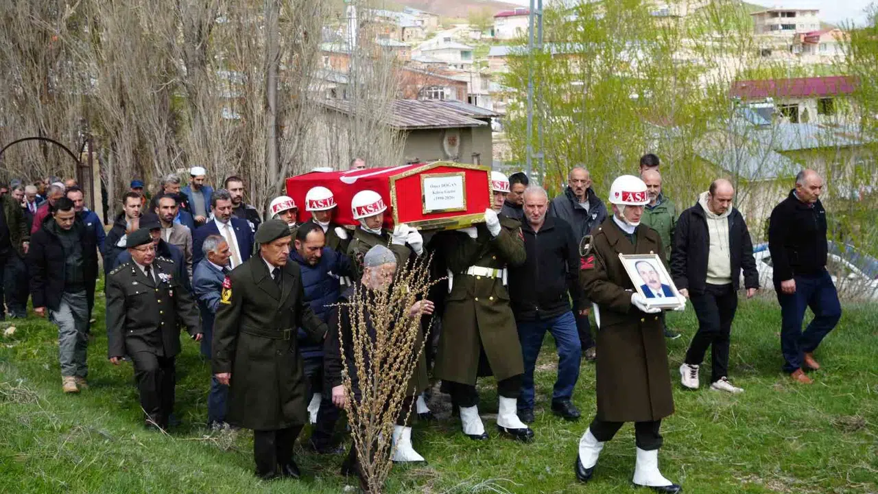 Vatan toprağına bir kahraman daha emanet: Kıbrıs Gazisi Ömer Doğan son yolculuğuna uğurlandı