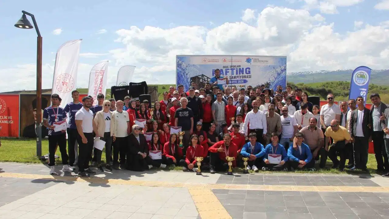 Murat Nehri’nde şampiyonlar belli oldu: 400 sporcunun nefes kesen mücadelesi kupayla taçlandı