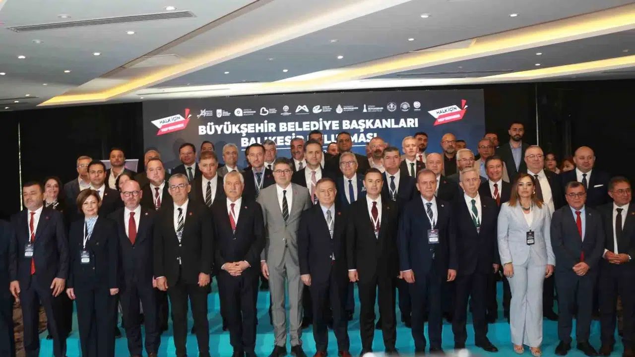 CHP'li başkanlardan Balıkesir zirvesi: İktidar yolunun yerelden geçtiği mesajı verildi