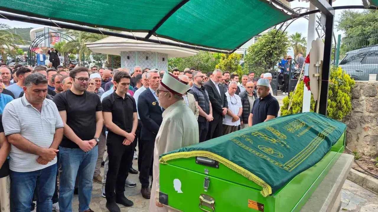 Bodrum’u yasa boğan kaza: İmam Metin Suntay dualarla son yolculuğuna uğurlandı