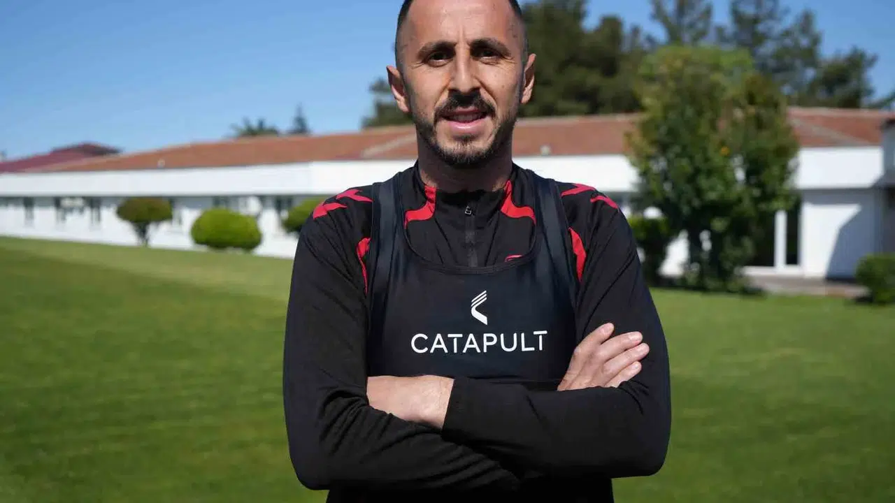 Samsunspor’un kaptanı Zeki Yavru’dan duygusal veda sinyali: Futbolu burada bırakmak istiyorum