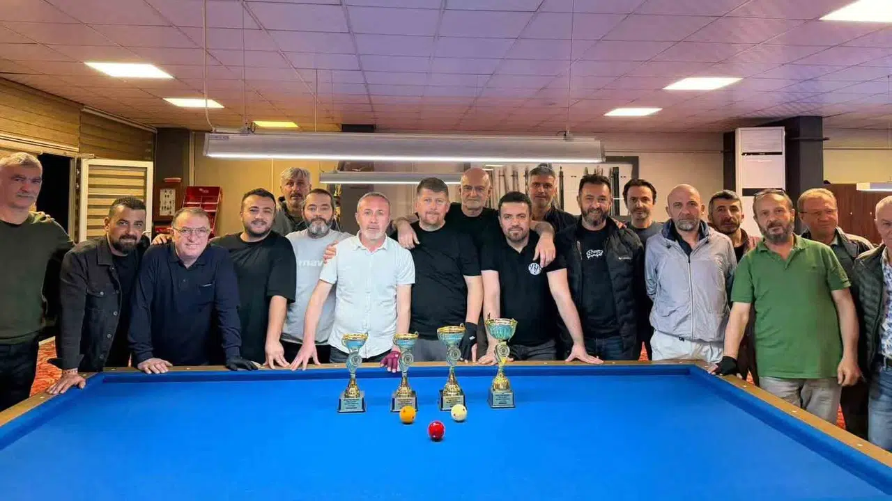 Kupa değil dostluk kazandı: Bilardo masasında alkış toplayan centilmenlik dersi