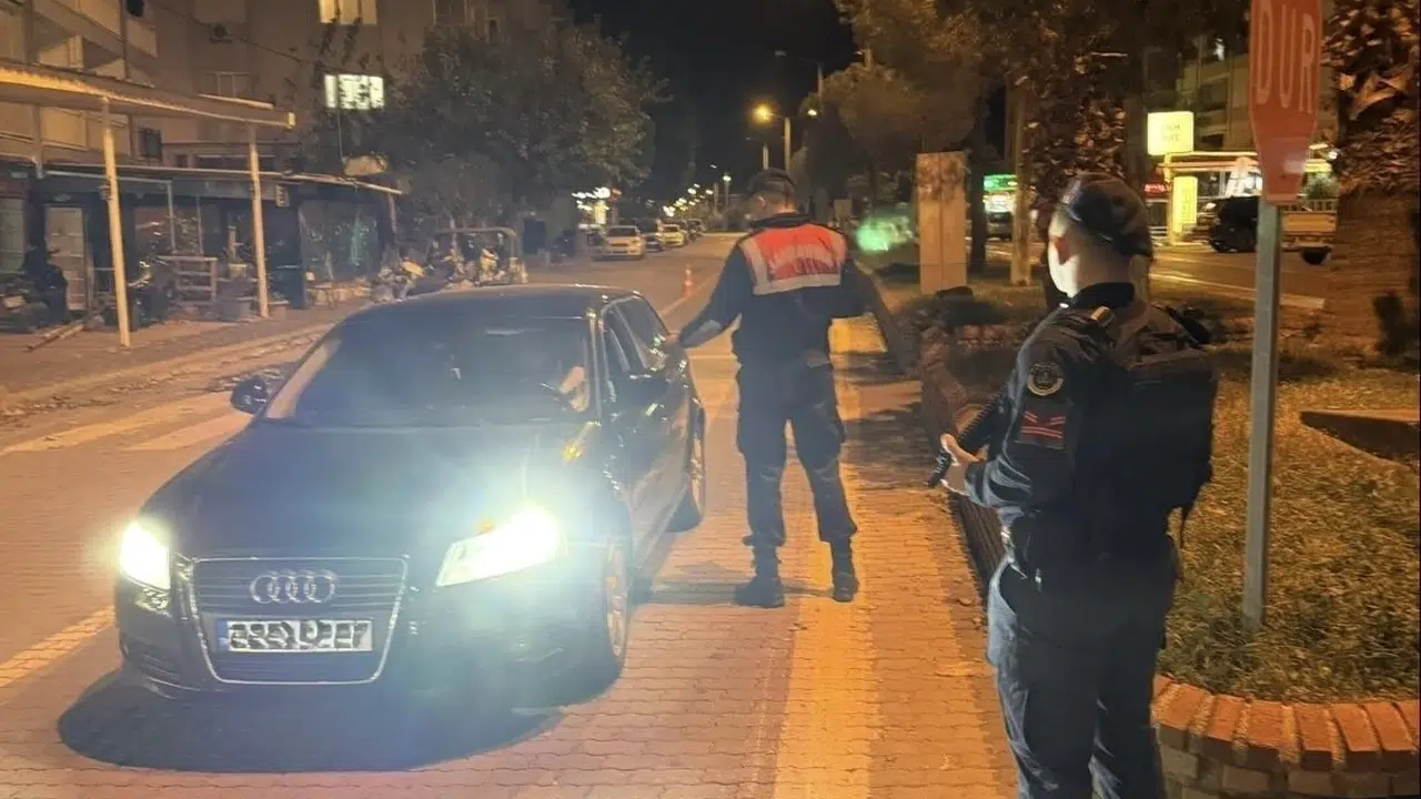 Aydın'da suçlulara geçit yok: Çember operasyonuyla 30 kişi kıskıvrak yakalandı