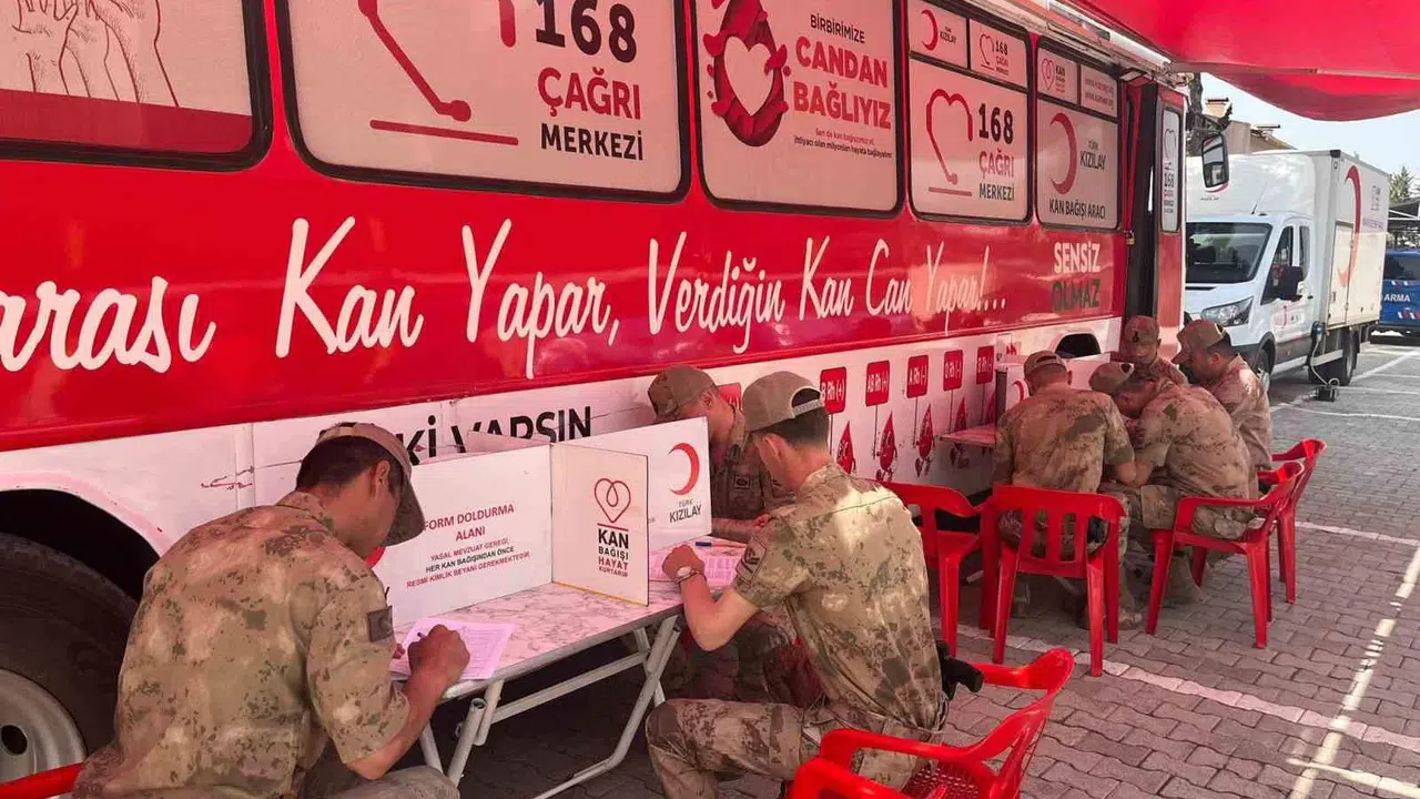 Mehmetçikten hayata can suyu: Kilis’te örnek dayanışma