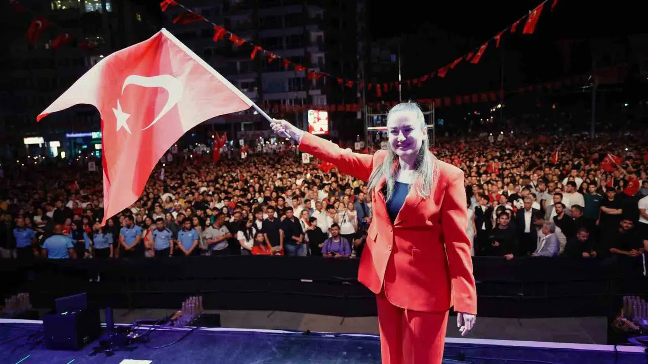Antalya’da 19 Mayıs coşkusu: On binler tek yürek oldu