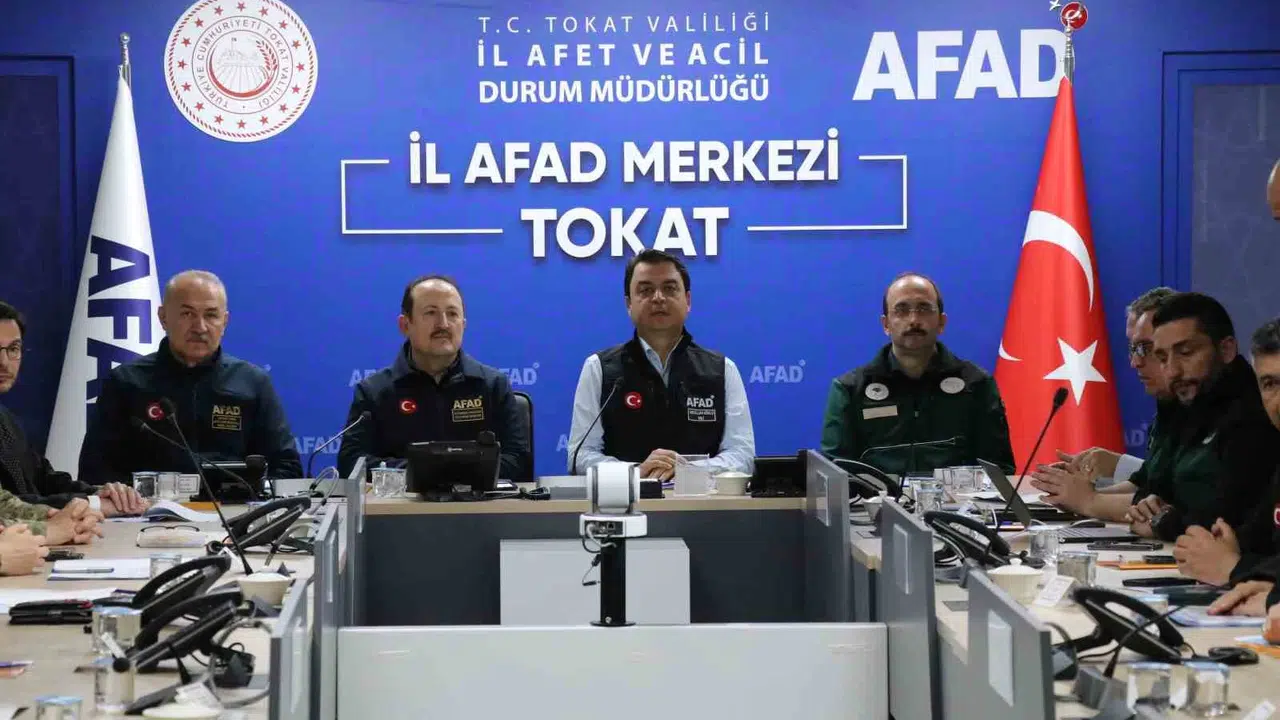 Tokat’ta alarm zilleri çalmıştı: 15 bin kişi evlerinden tahliye edildi