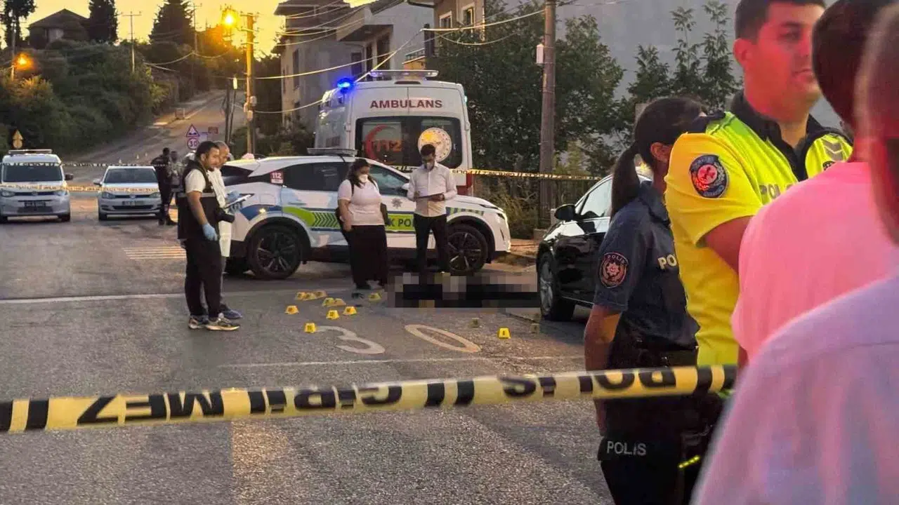 Karamürsel’de kanlı hesaplaşma: İki kişiyi hayattan koparan sanığa sağlık raporu tahliyesi