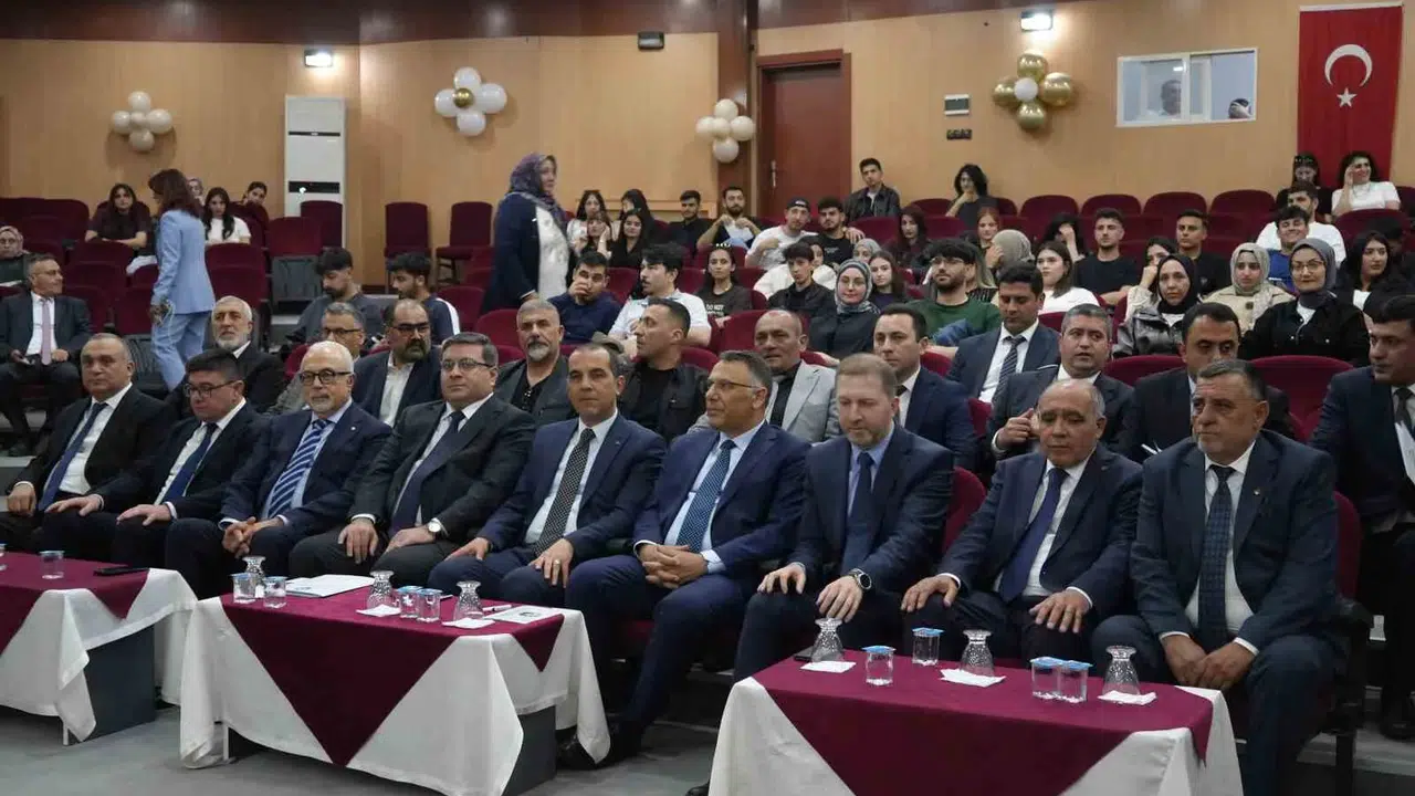 Iğdır’da Türk dünyasının ekonomik geleceği masaya yatırıldı: Nahçıvan yeni yatırım üssü oluyor