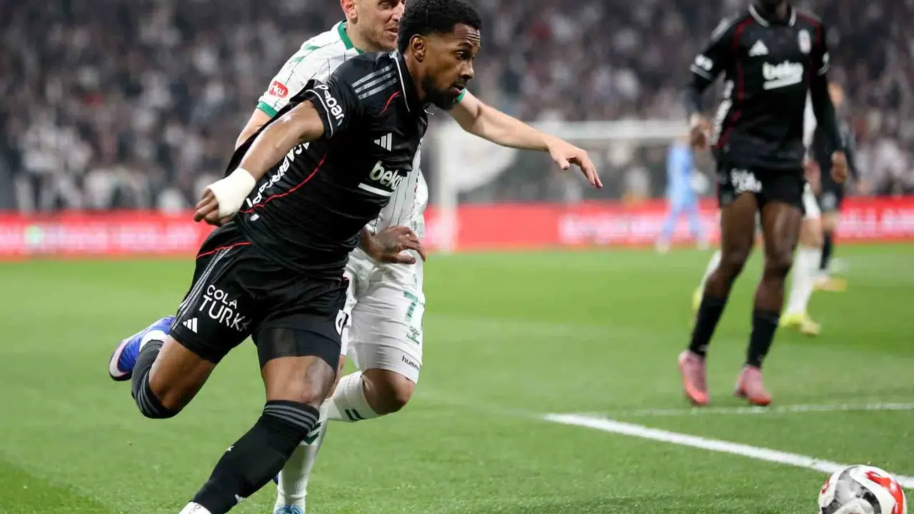 Tüpraş Stadyumu'nda kilitlendi: Beşiktaş ve Konyaspor final biletini ikinci yarıya bıraktı
