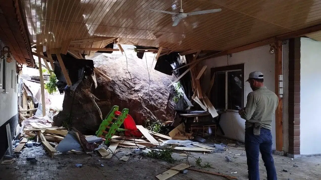 Osmancık’ta korku dolu anlar: Kepçeli Kayası yerle bir oldu